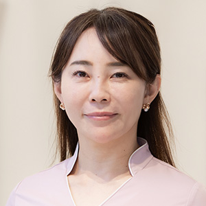 旧宝塚ホテルの地で、皮膚科・美容医療を通じて笑顔を輝かせたい