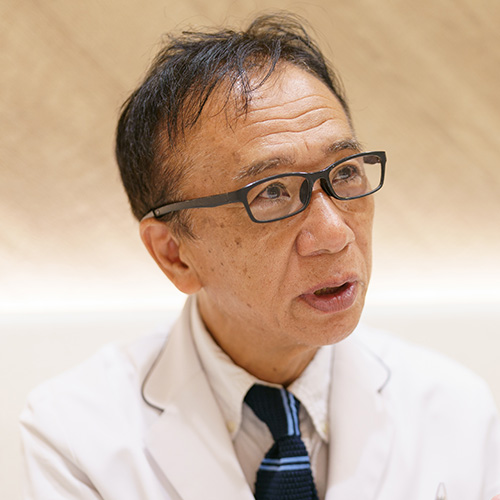 4本のインプラントで片顎全ての歯を支える「オールオン4」