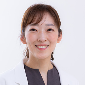 女性医師とスタッフが乳がん検診の不安に寄り添い早期発見を推進